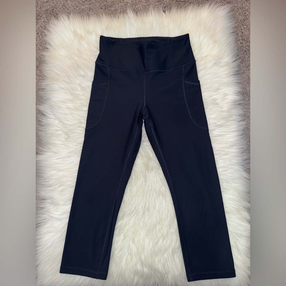 Old Navy Power Soft High Waisted Crop Leggings